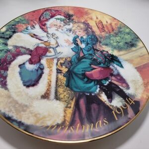 Vintage Avon "The Wonder of Christmas" 1994 Christmas Plate